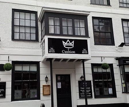Hotel The Crown And Cushion Windsor Esterno foto