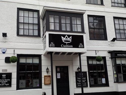 Hotel The Crown And Cushion Windsor Esterno foto